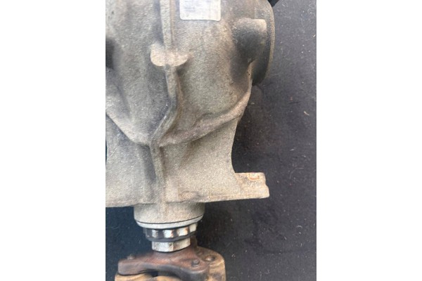 Rear differential BMW 5 GT F07 7584448 Catalog number of the part 7584448