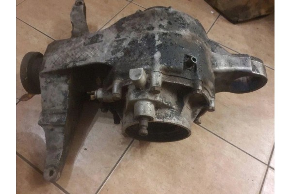 Rear reducer AUDI 80 81 85 B2 857525131 1 6L gasoline 1986 Car type passenger cars