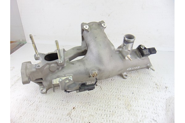  COLECTOR ADMISION MAZDA 3 BERLINA / SEDÁN (BM/BN) Luxury 2014 201133 MAZDA - 1