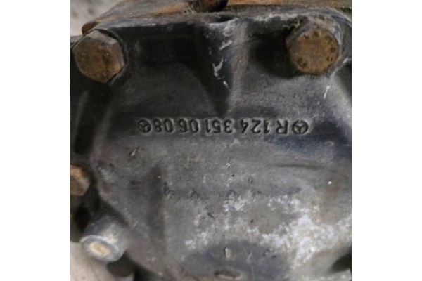 Rear differential Mercedes Benz E W124 R1243510608 Installation side multipurpose