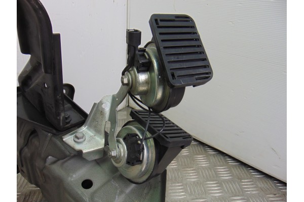 REFUERZO PARAGOLPES DELANTERO FORD FOCUS BERLINA (CB8)