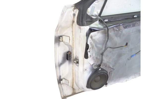 BLANCA PUERTA DELANTERA DERECHA OPEL ASTRA H TWIN TOP Cosmo 2008 BLANCA 210994 OPEL - 1