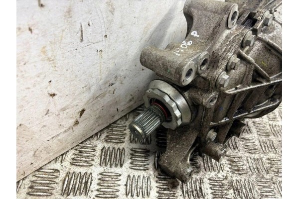 Front reducer LAND ROVER M8E23017AB 3 0L hybrid 257kW 2025 Catalog number of the part M8E23017AB