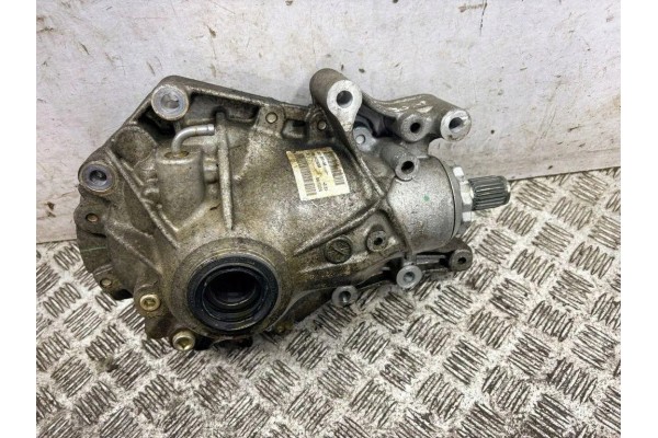 Reductor delantero LAND ROVER M8E23017AB 3.0L híbrido 257kW 2025