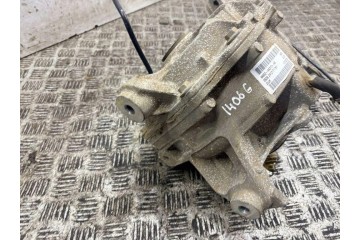 Rear reducer LAND ROVER M8E24A213AB 3 0L hybrid 257kW 2025 Catalog number of the part M8E24A213AB