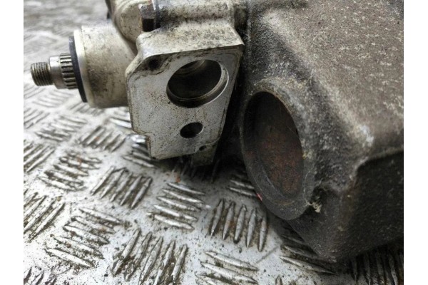 Rear reducer VOLVO XC90 I T129348 2 9L gasoline 200kW 2005 Car type passenger cars