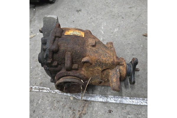 Rear differential BMW 3 E90 E91 7556674 2 47 Part manufacturer BMW OE