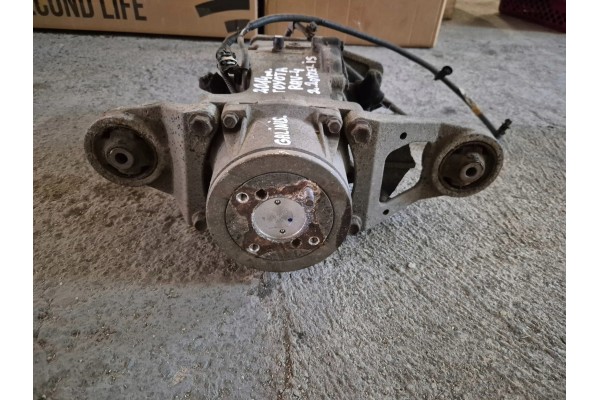 Rear reducer TOYOTA RAV 4 IV _A4_ 8216442040 2 2L diesel 110kW 2014 Part manufacturer Toyota OE