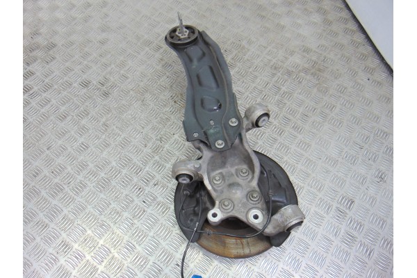 2460306 MANGUETA TRASERA IZQUIERDA MERCEDES-BENZ CLASE A (BM 176) A 180 CDI BlueEfficiency (176.012) 2014 2460306 189786 MERCEDE