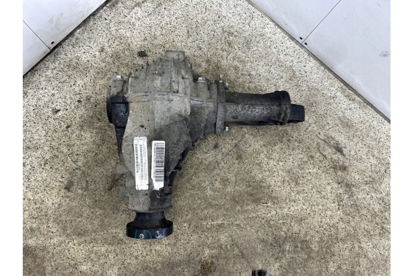 FRONT DIFFERENTIAL MERCEDES BENZ ML W166 A1663300200 Part manufacturer Mercedes Benz OE