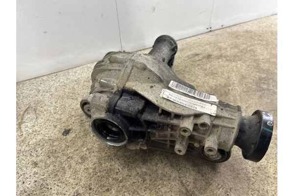 FRONT DIFFERENTIAL MERCEDES BENZ ML W166 A1663300200 Car type 4x4 SUV