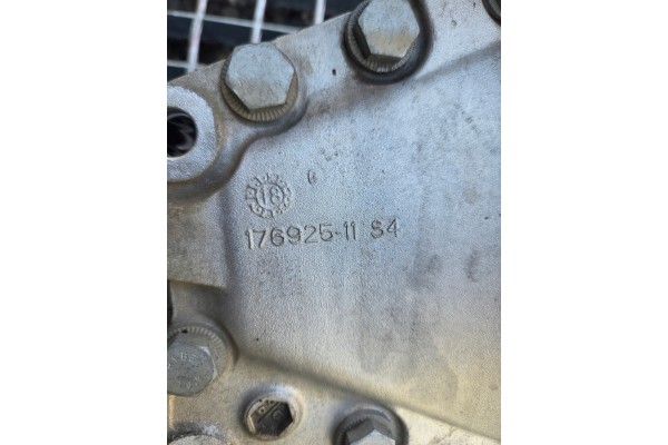 FRONT DIFFERENTIAL FRONT 2 47 BMW G20 G21 G30 G31 330D 530D XDRIVE 8635698 Part manufacturer BMW OE