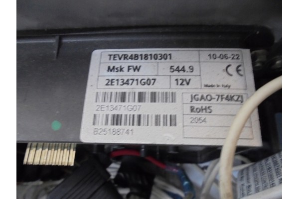 REFRIGERATION UNIT THERMO KING V300 MAX 2022 YEAR COOLING HEATING 12V 230V Car type undefined trucks cargo vans RVs