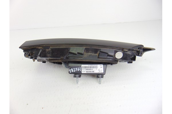 9827059780 PILOTO TRASERO DERECHO INTERIOR DS 3 CROSSBACK Performance Line 9827059780 196582 DS - 5