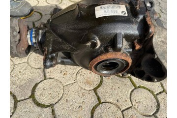 Rear differential BMW 3 F30 F35 F31 7603748 Car type passenger cars
