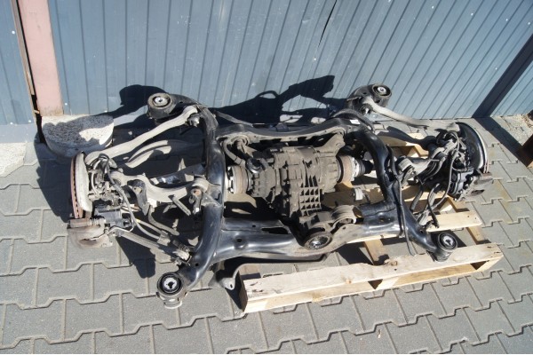 AUDI A6C8 station wagon Allroad 3 0TDI rear suspension swivel sled