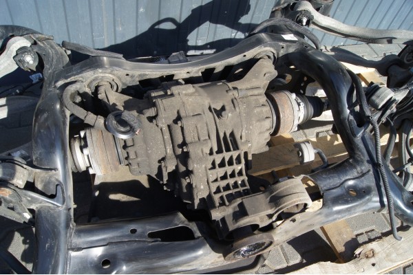 AUDI A6C8 station wagon Allroad 3 0TDI rear suspension swivel sled Car type passenger cars