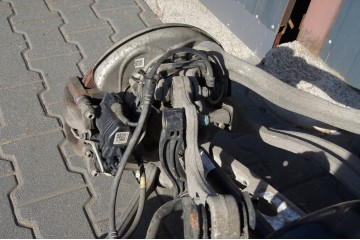 Audi A6 C8 Avant Allroad 3.0 TDI suspensión trasera soporte giratorio