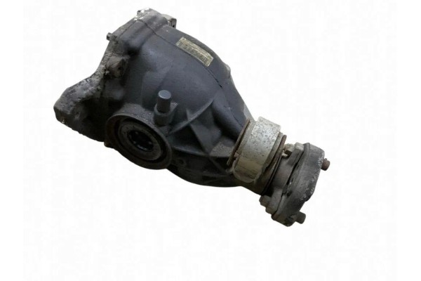 Rear reducer MERCEDES BENZ C W204 2043500114 2 2L diesel 125kW 2008 Catalog number of the part 2043500114