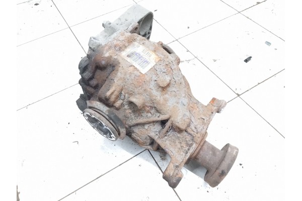 2003 BMW 5 E60 E61 Rear differential 7516885