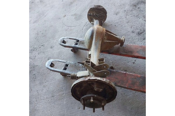 Rear reducer NISSAN TERRANO II R20 3831109340 2 7L diesel 92kW 1996