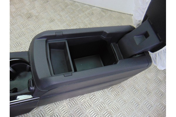 9820860980 APOYABRAZOS CENTRAL DS 3 CROSSBACK Performance Line 9820860980 196767 DS - 9