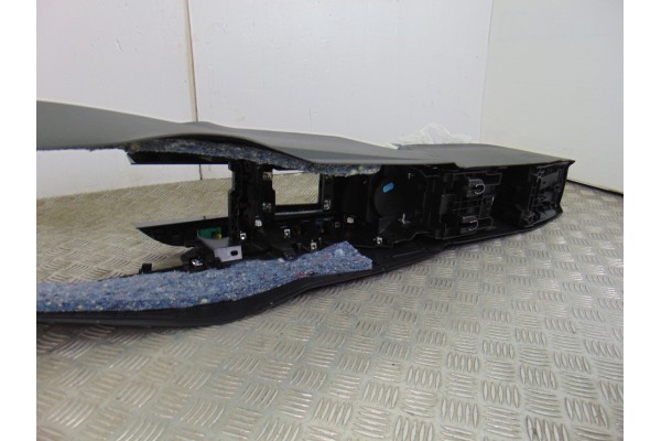 9820860980 APOYABRAZOS CENTRAL DS 3 CROSSBACK Performance Line 9820860980 196767 DS - 10