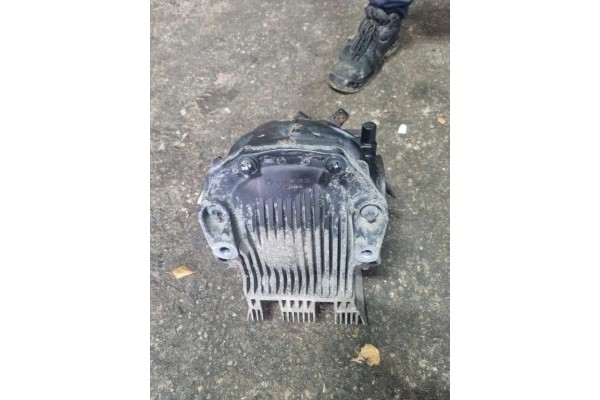 Rear reducer MERCEDES BENZ CLS C219 A2113510608 5 5L gasoline 2007