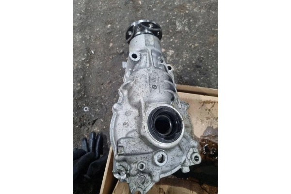 Front reducer BMW 10386771 3 0L hybrid 2024 Car type passenger cars