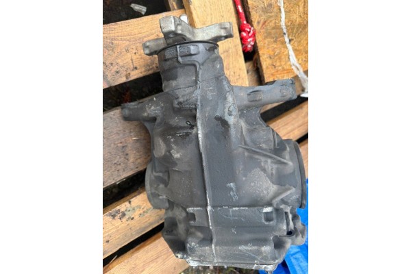 Rear reducer MERCEDES BENZ A2233502403 diesel 210kW 2021 Car type passenger cars