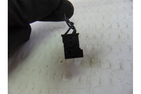 9323550 SISTEMA NAVEGACION GPS BMW SERIE 3 TOURING (F31) 318d 2014 9323550 198239 BMW - 4