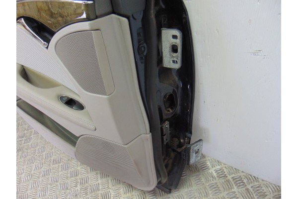 AZUL OSCURO PUERTA TRASERA IZQUIERDA MERCEDES-BENZ CLASE E (BM 211) BERLINA E 220 CDI (211.008) 2006 AZUL OSCURO 197262 MERCEDES