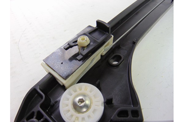 9830389280  ELEVALUNAS DELANTERO DERECHO PEUGEOT 3008 Active 9830389280 198099 PEUGEOT - 4