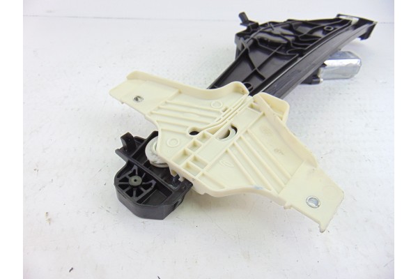 9830388880  ELEVALUNAS TRASERO DERECHO PEUGEOT 3008 Active 9830388880 198101 PEUGEOT - 3