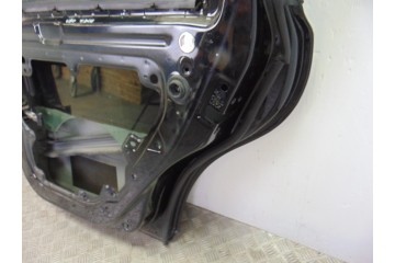 NEGRA PUERTA TRASERA DERECHA VOLVO V50 FAMILIAR