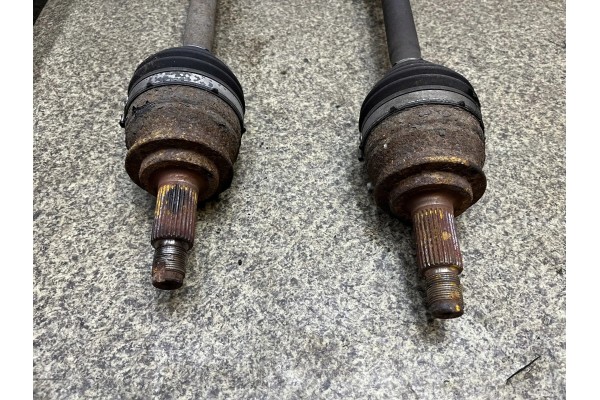 Bridge differential rear Grand Vitara 2 II 2 7 V6 2x4 RWD rear drive Engine type gasoline