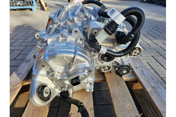 TESLA MODEL Y JUNIPER PERFORMANCE ENGINE FRONT 1120960 DE K Car type 4x4 SUV passenger cars