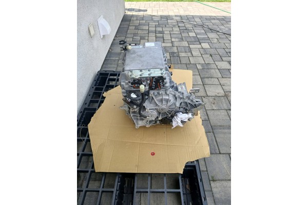 RENAULT MEGANE E TECH SILNKK ELEKTRYCZNY 6AM402 Car type passenger cars