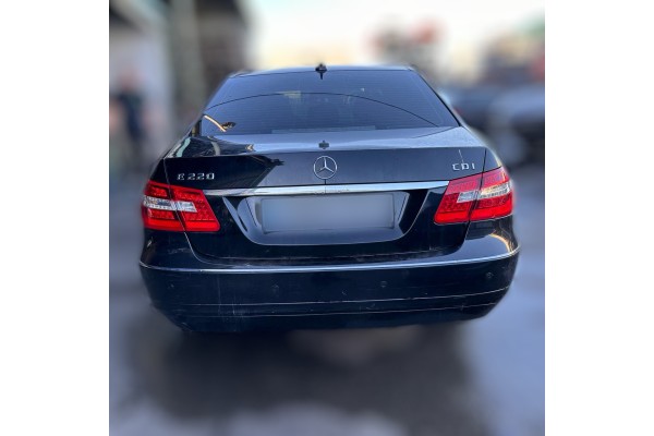MERCEDES-BENZ CLASE E (BM 212) LIM. 220 CDI BlueEfficiency (212.002)