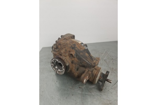 2013 BMW X1 E84 Rear differential 7615390