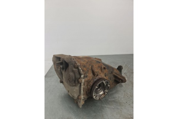 2013 BMW X1 E84 Rear differential 7615390 Catalog number of the part 7615390