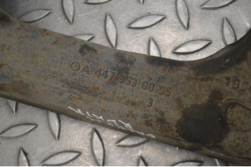 Rear bridge bracket Mercedes Vito Tourer W447 A4473530095 Catalog number of the original A4473530095