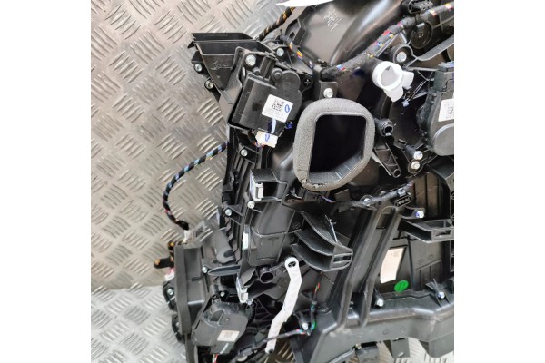 Interior heater TESLA MODEL Y 2019 1494714 98 G 1500640 00 A Catalog number of the original 1494714 98 G 1500640 00 A