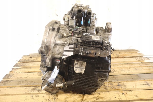 GEARBOX AUTOMATIC PEUGEOT 3008 II 1 6HYBRID 20HT10 Transmission type automatic