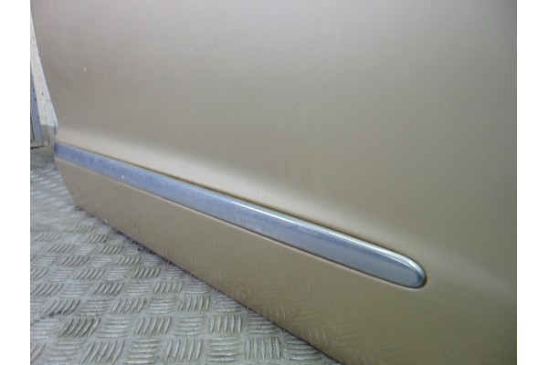 DORADA PUERTA TRASERA IZQUIERDA SSANGYONG RODIUS Xdi Limited AWD 2006 DORADA 203651 SSANGYONG - 7