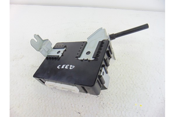 95400-A2010 MODULO ELECTRONICO KIA CEED (JD) Concept 2012 95400-A2010 203850 KIA - 2