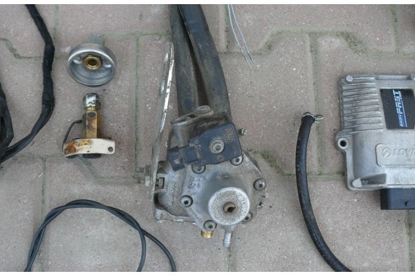 GAS INSTALLATION GAS SEQUENCE LPG LOVATO 4 CYLINDERS 165KM Engine type gasoline