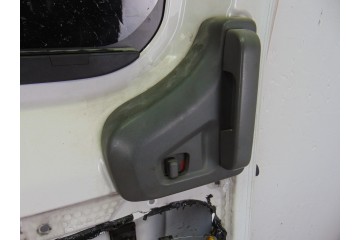 ROJA  PUERTA LATERAL CORREDERA IZQUIERDA NISSAN NV200 /EVALIA (M20/M) Kombi Comfort 2010 ROJA 204531 NISSAN - 1