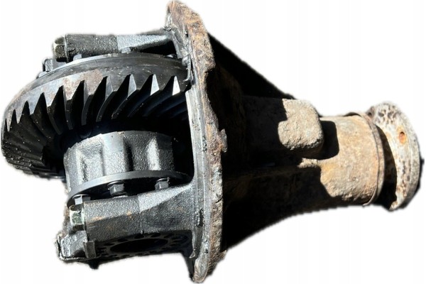 Rear differential Suzuki Grand Vitara FT GT 1998 2003 2730086841 Catalog number of the original 2730086841 2745065D00