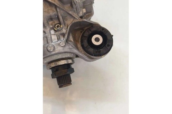 Land Rover Defender Rear Differential Mild Hybrid SUV Differential Quality of parts according to GVO O original with manufacture